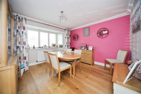 4 Brambles Edge, Houghton Regis, Dunstable, LU5 5FS