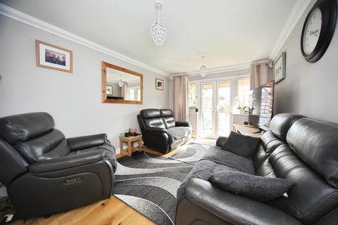 4 Brambles Edge, Houghton Regis, Dunstable, LU5 5FS