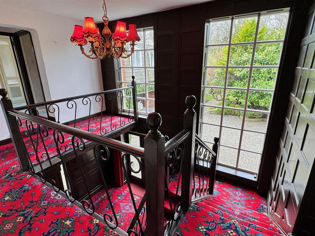 Principal 1 st floor landing