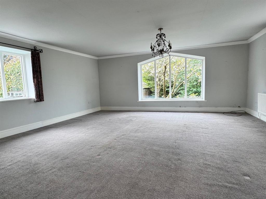 Studio/bedroom five