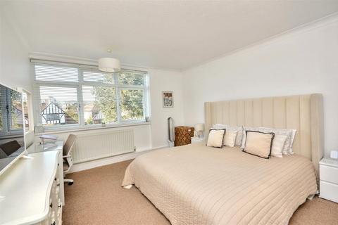 2 bedroom flat for sale, Upperton Road, Eastbourne