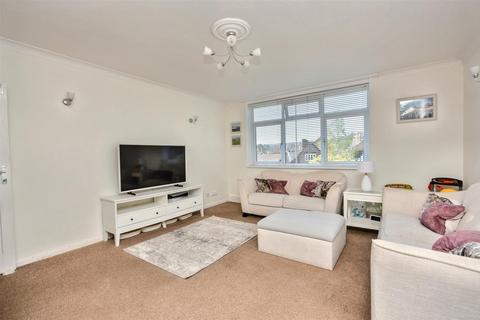 2 bedroom flat for sale, Upperton Road, Eastbourne
