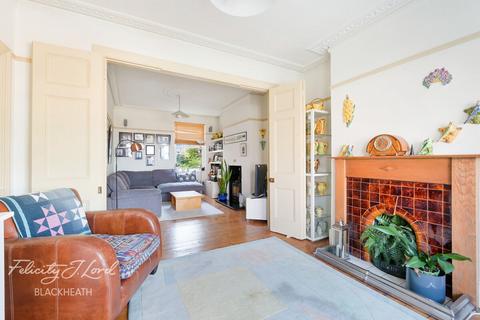 4 bedroom terraced house for sale, Nithdale Road, London