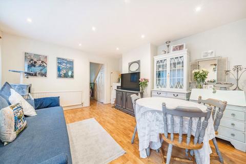 2 bedroom flat for sale, Griffiths Road, London SW19