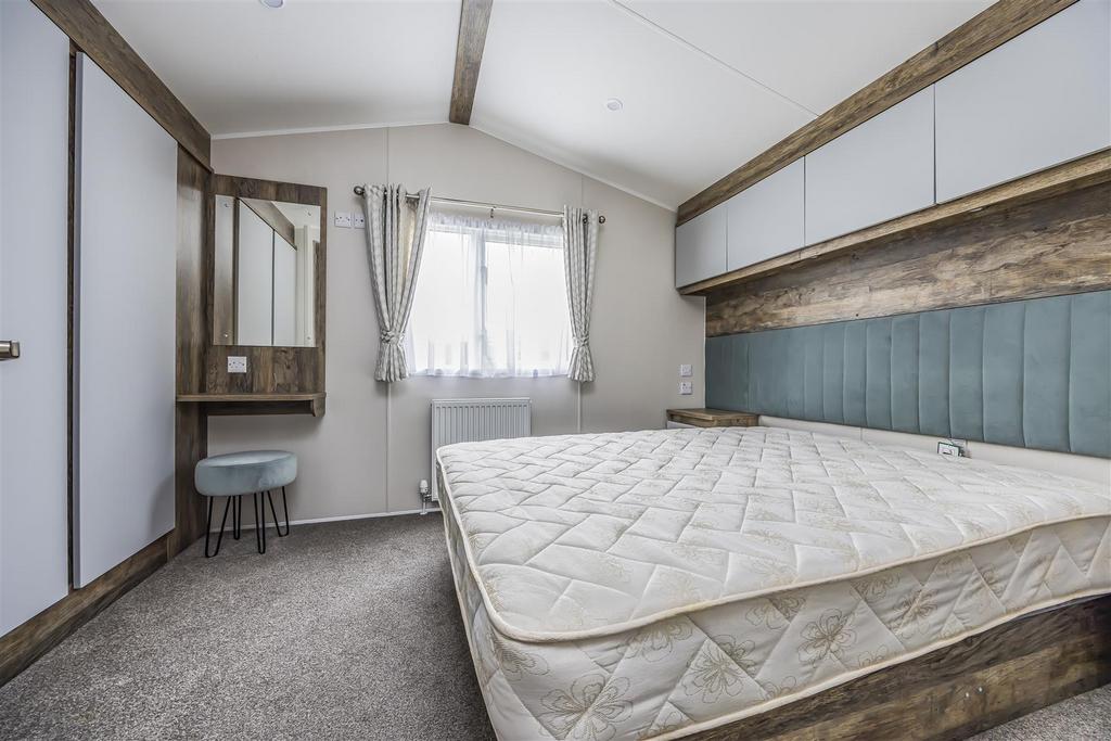 Mill Rythe Holiday Village-Portico Marketing-Arden&