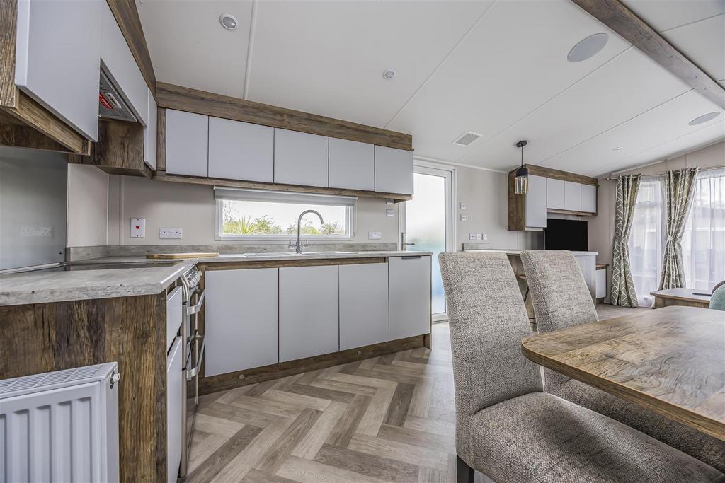 Mill Rythe Holiday Village-Portico Marketing-Arden&