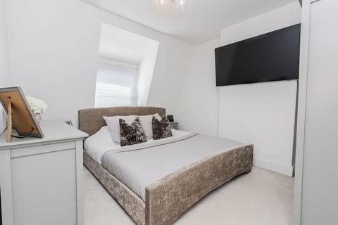 undefined, With Nearby Walks to Bedgebury Forest, Cranbrook