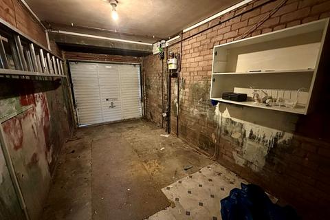 18 Clover Drive, Birmingham, B32 3DJ