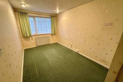 18 Clover Drive, Birmingham, B32 3DJ
