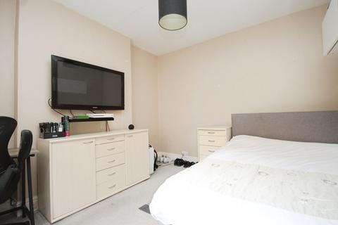 40 Bourne Valley Road, Poole, BH12 1DU