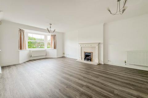 undefined, 4 bedroom Detached House in Rayleigh