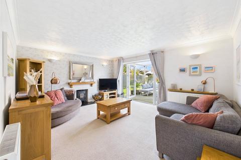 3 Upton Lane, Abbeymead, Gloucester, GL4 5UB