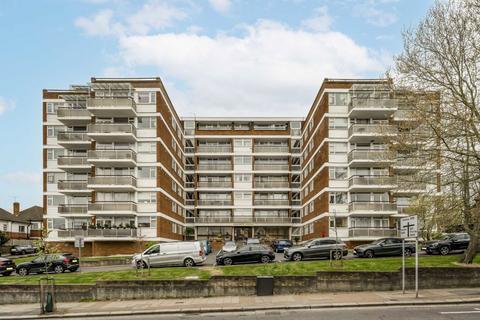 1 bedroom flat to rent, Regents Park Road, London N3