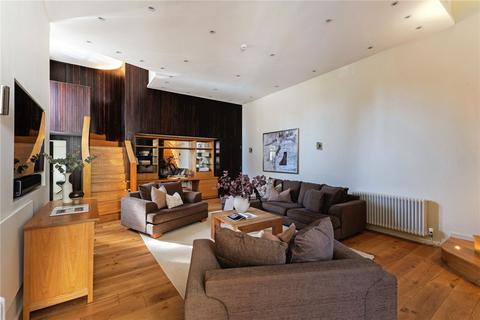 undefined, Tredegar Terrace, London, E3