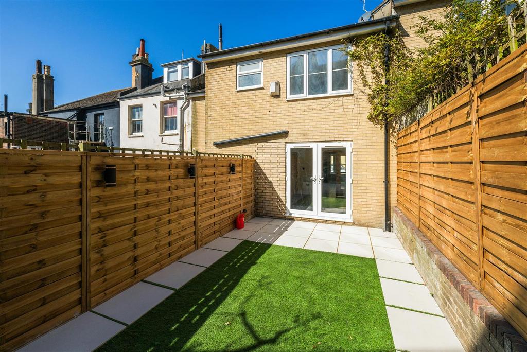 2 Upper Sudeley Street -17.jpg
