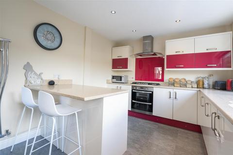 1 Banbrook Close, Solihull, B92 9NF