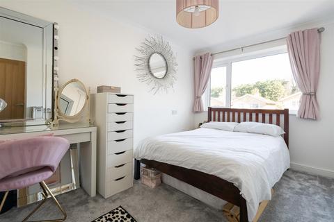 1 Banbrook Close, Solihull, B92 9NF