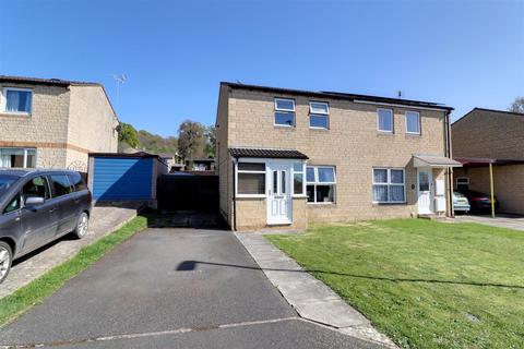 2 bedroom semi-detached house for sale, Magpie Court, Stonehouse