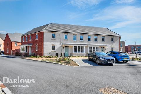 3 bedroom semi-detached house to rent, Clos Pwll Coch, Cardiff