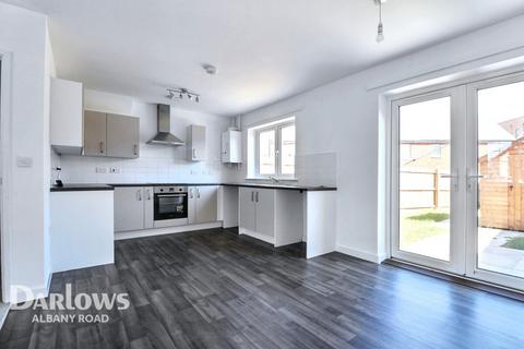 3 bedroom semi-detached house to rent, Clos Pwll Coch, Cardiff