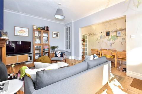 16 Talbot View, Leeds, LS4 2RQ