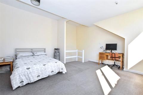 16 Talbot View, Leeds, LS4 2RQ