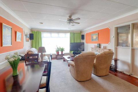2 bedroom bungalow for sale, Great Clacton CO15