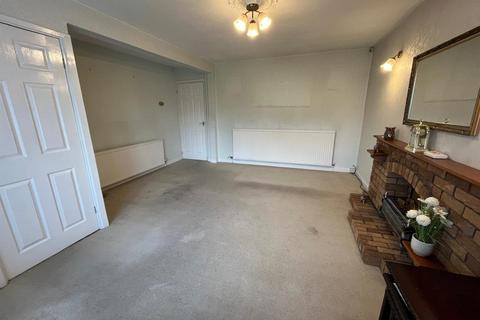4 Exmoor Close, Ashton-under-lyne, OL6 8UZ