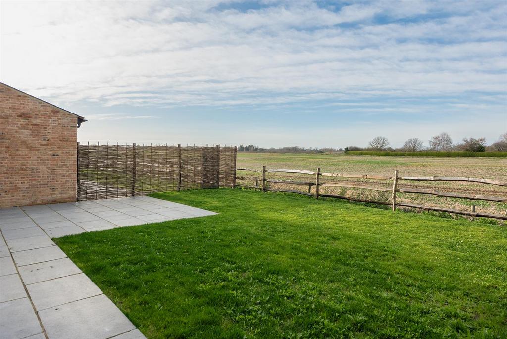 Frognal Farm Barns, Teynham