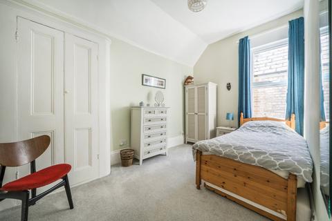 1 Wrottesley Road, London, SE18 3EW
