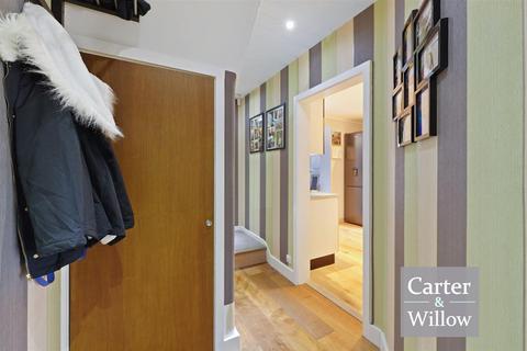 2 bedroom terraced house for sale, Pinley Gardens, Dagenham, Essex