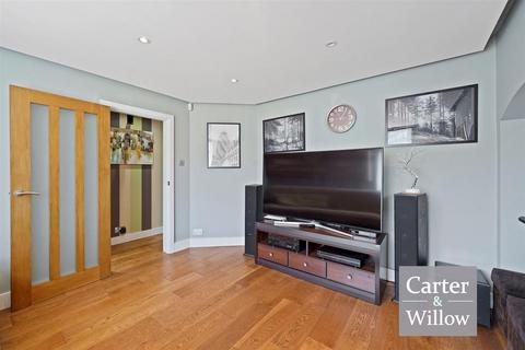 2 bedroom terraced house for sale, Pinley Gardens, Dagenham, Essex