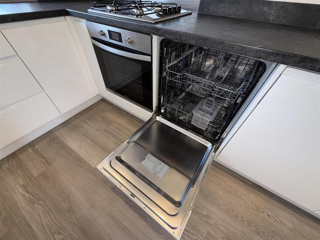 Dishwasher.JPG