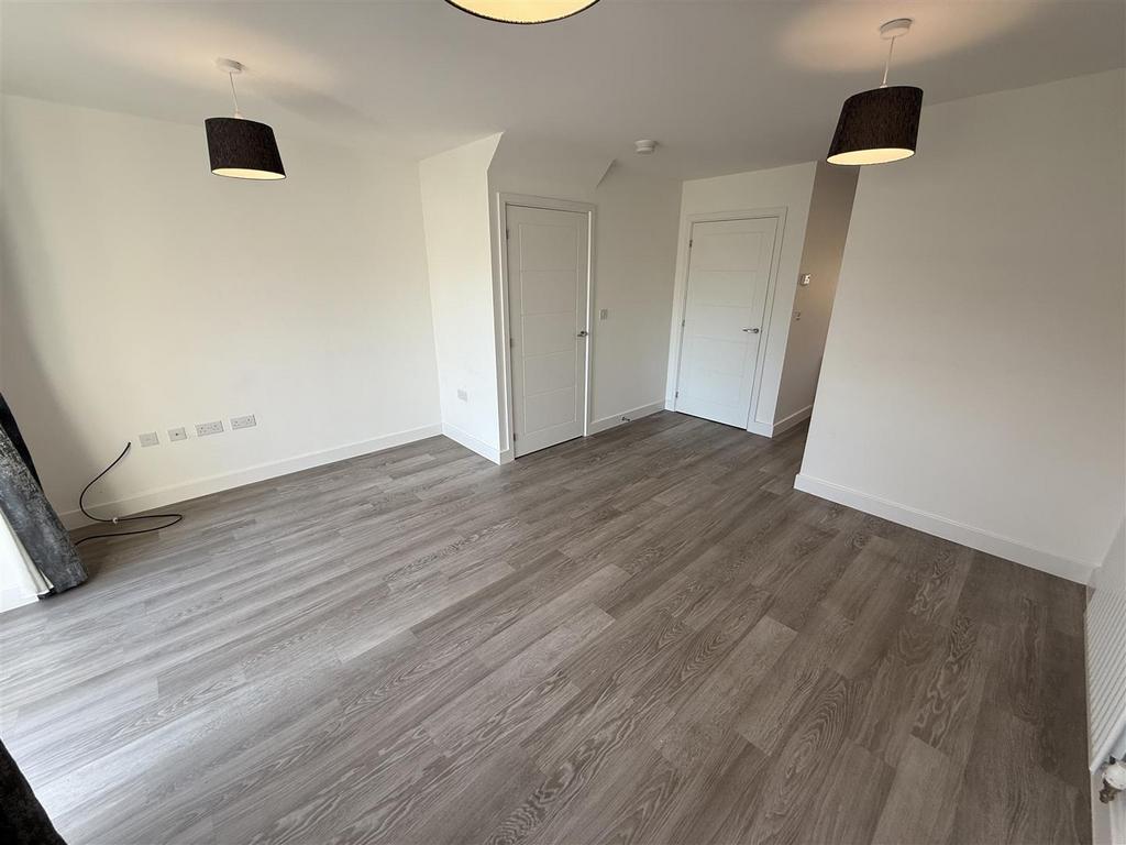 Living Room1.JPG