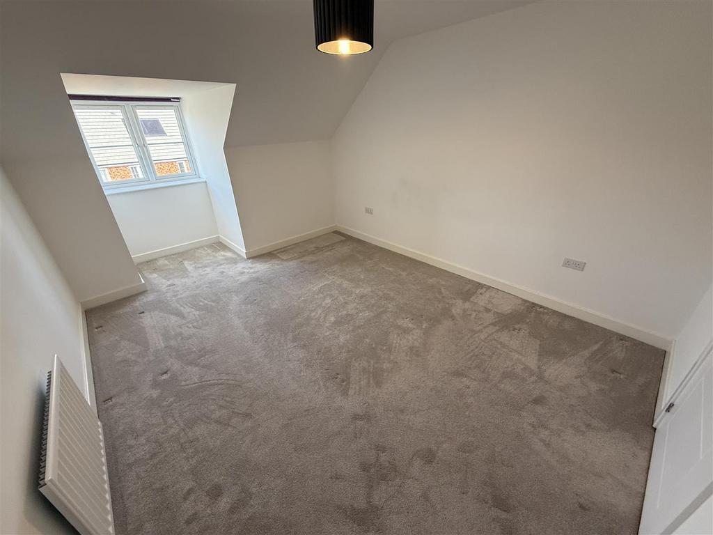 Master Bedroom 2.JPG