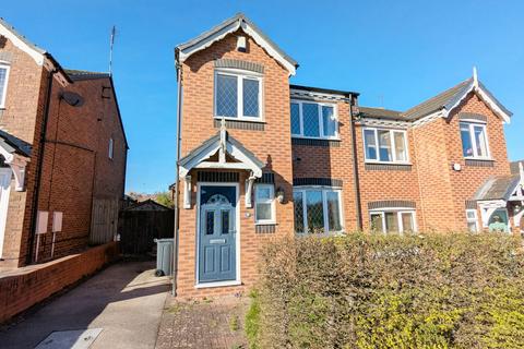 3 bedroom semi-detached house for sale