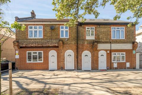 3 bedroom house to rent, Oldfield Lane South, Greenford UB6