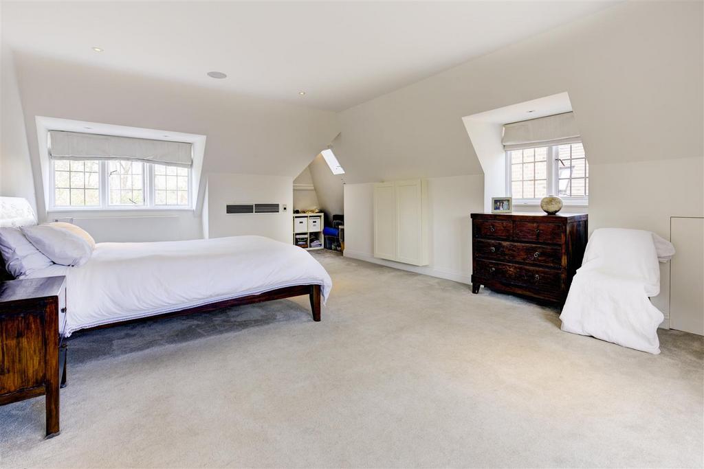D0341 88 kingsley way top Bed2.jpg