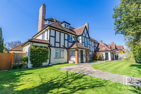 6 bedroom detached house for sale, Third Avenue, Frinton-On-Sea