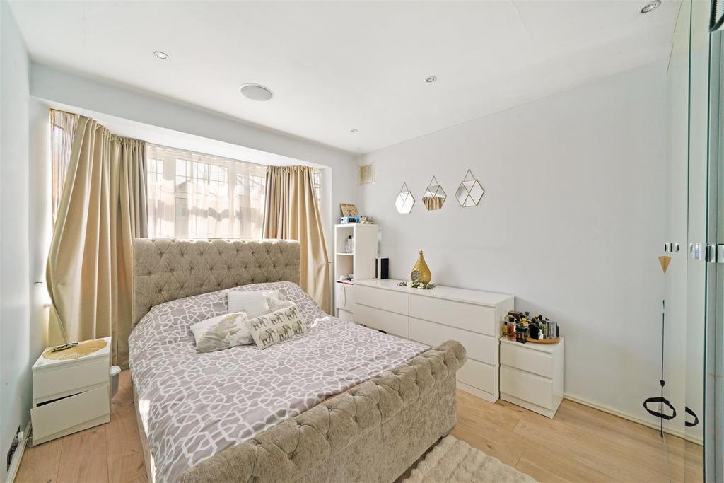 117 Eton Avenue - Zzmt Fe ZQa58 Tk Iz6w JJw.jpg