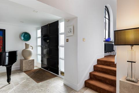 4 bedroom detached house for sale, King Street, Knutsford, WA16