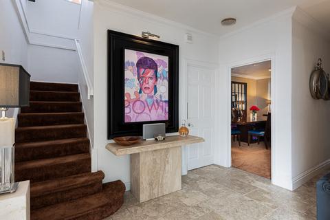 4 bedroom detached house for sale, King Street, Knutsford, WA16