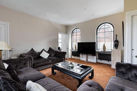 4 bedroom detached house for sale, King Street, Knutsford, WA16