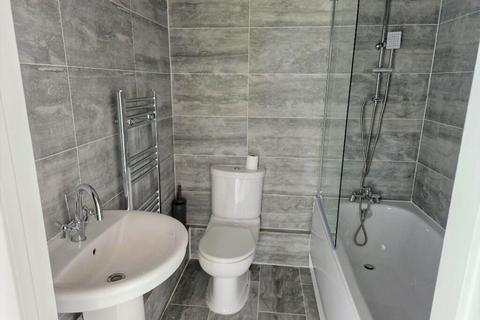 Hillview Sewardstone Road, London, E4 7RG