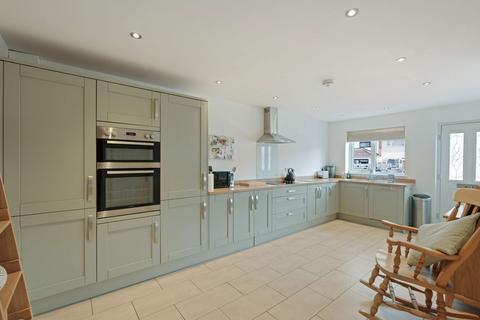 6 Bronsil Close, Worcester, WR5 2NH
