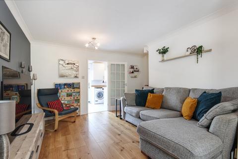 14 Penenden, New Ash Green, Longfield, DA3 8LR