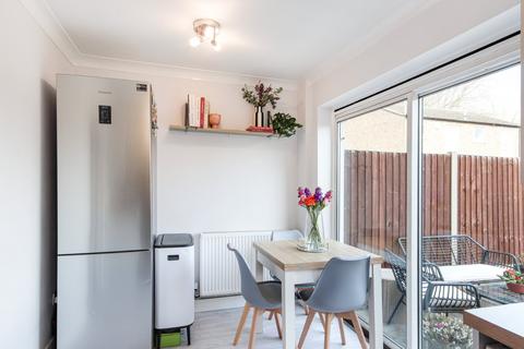 14 Penenden, New Ash Green, Longfield, DA3 8LR