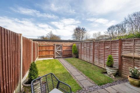 14 Penenden, New Ash Green, Longfield, DA3 8LR