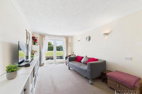 4 Wayside Road, Basingstoke, RG23 8BH
