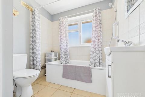 4 Wayside Road, Basingstoke, RG23 8BH